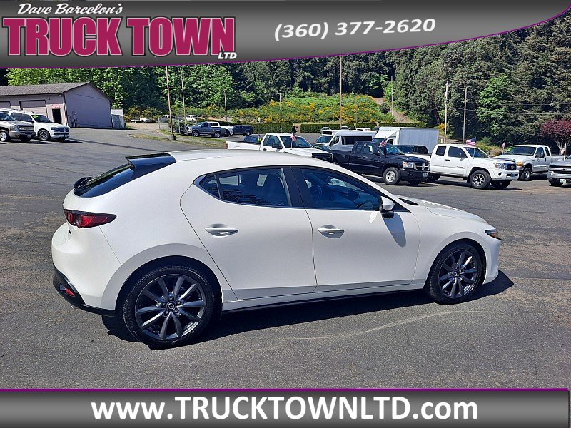 Used 2021 MAZDA MAZDA3 s FWD image 2