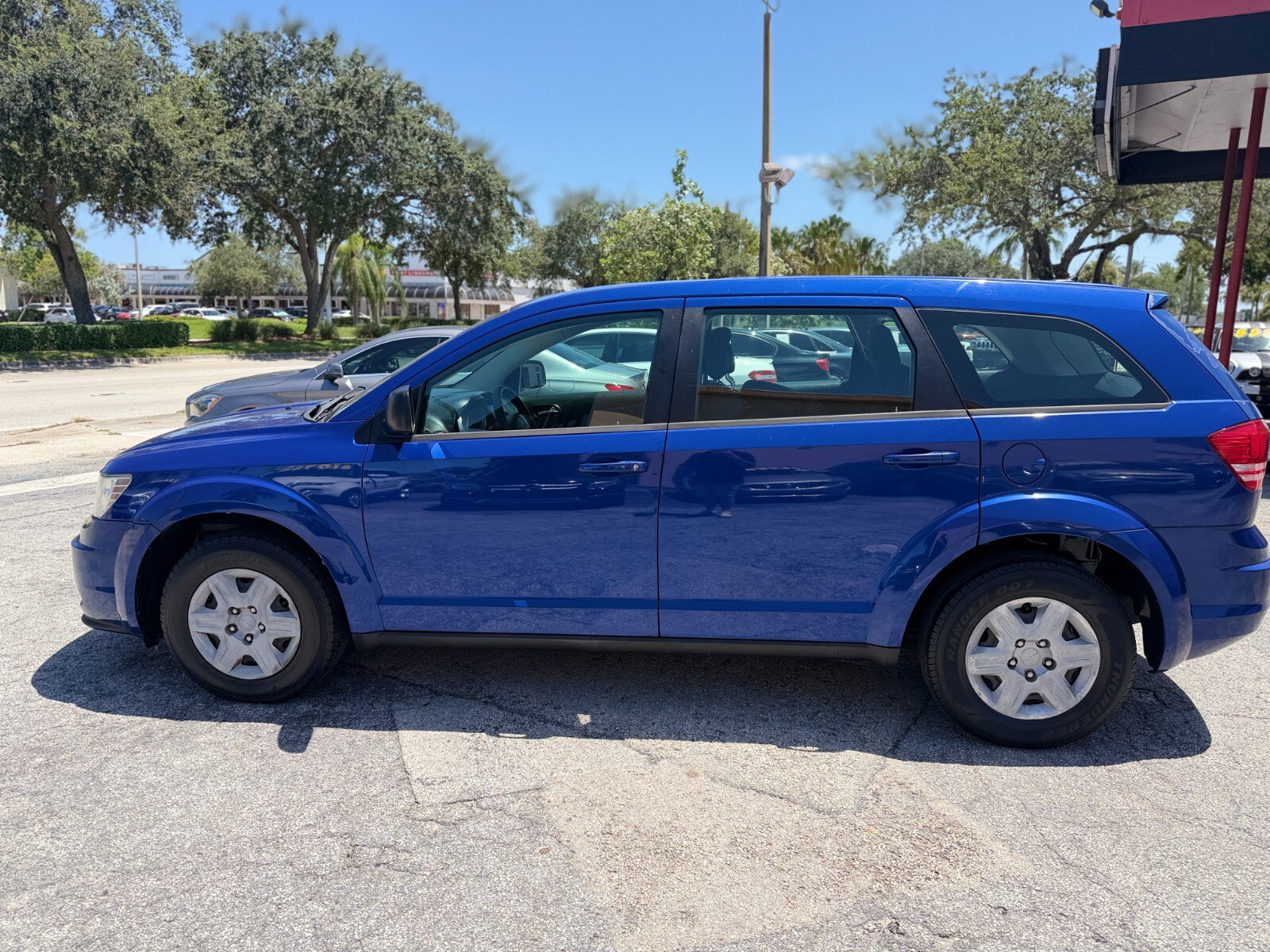 Used 2012 Dodge Journey American Value Package FWD image 2