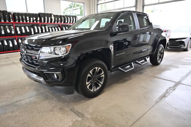 Used 2022 Chevrolet Colorado Z71 AWD/4WD image 9