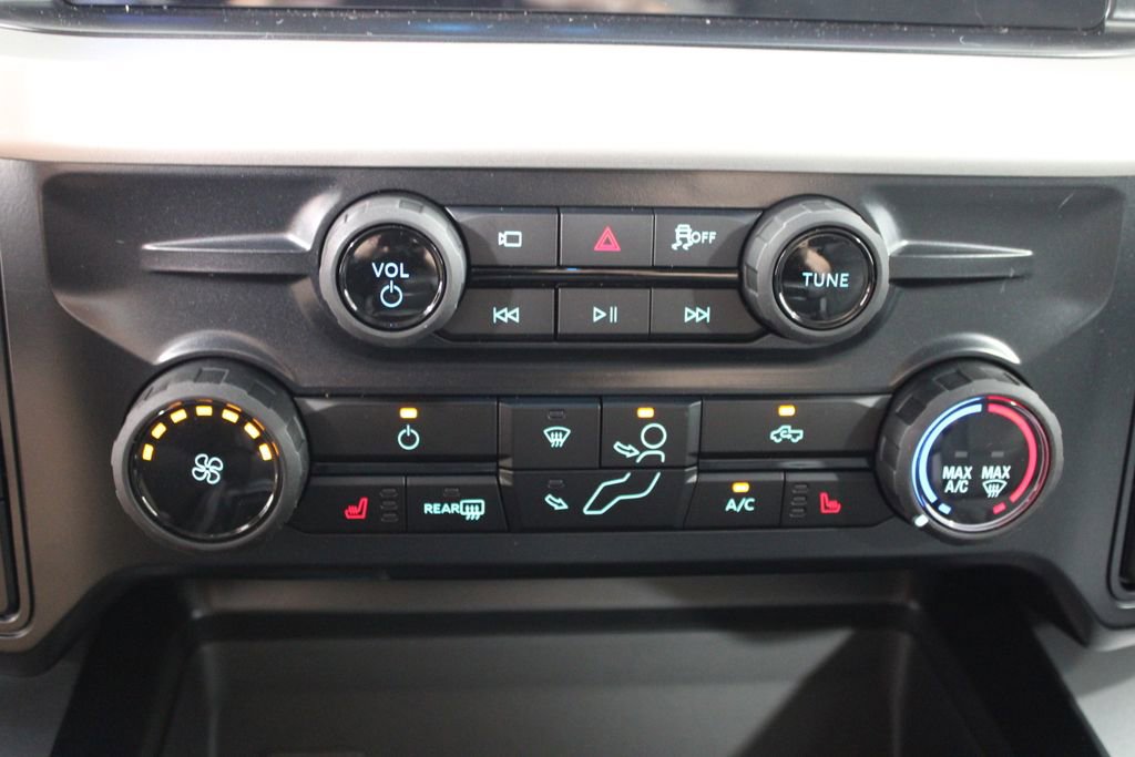 New 2026 Ford F250 XLT w/ XLT Premium Package AWD/4WD image 47