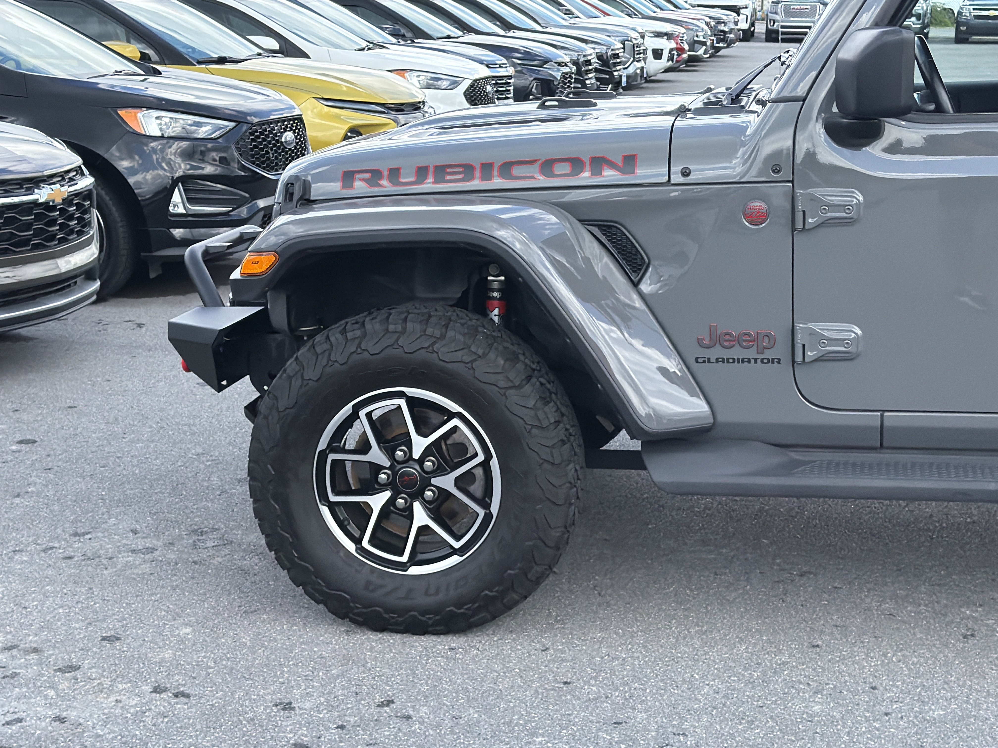 Used 2022 Jeep Gladiator Rubicon w/ LED Lighting Group AWD/4WD image 13