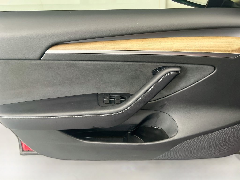 Used 2022 Tesla Model 3 Long Range AWD/4WD image 23