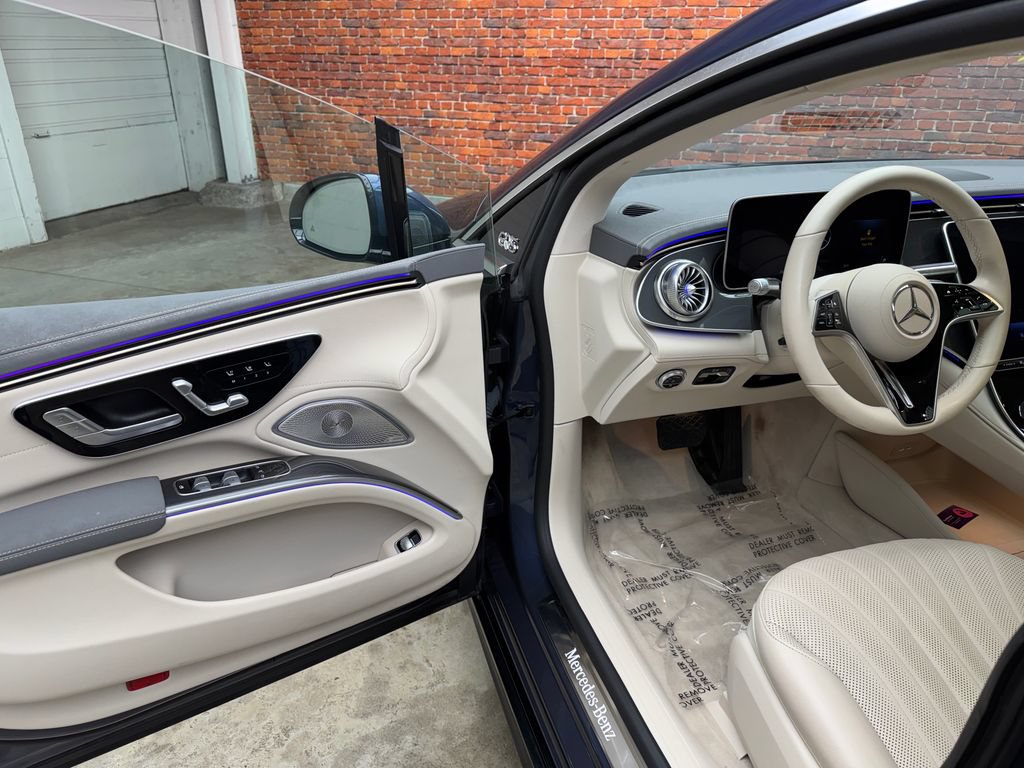 Used 2023 Mercedes-Benz EQS 450+ 4MATIC Sedan image 9