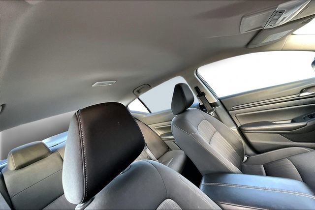 Used 2024 Nissan Altima 2.5 SV image 19