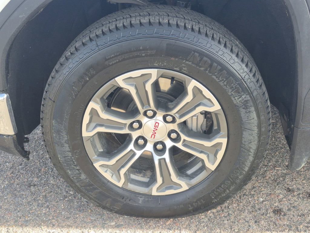 Used 2025 GMC Sierra 1500 SLT image 15