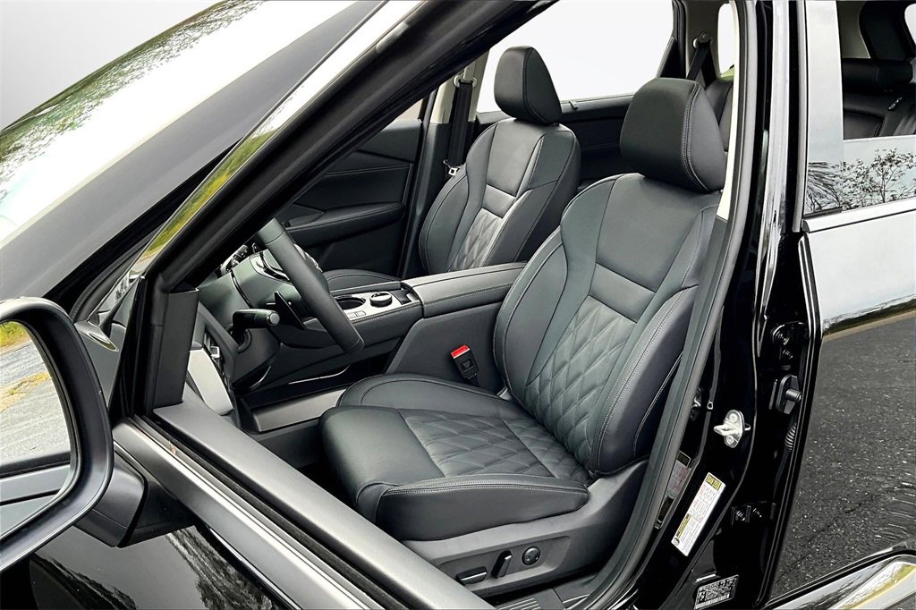 New 2026 Nissan Rogue Platinum image 27