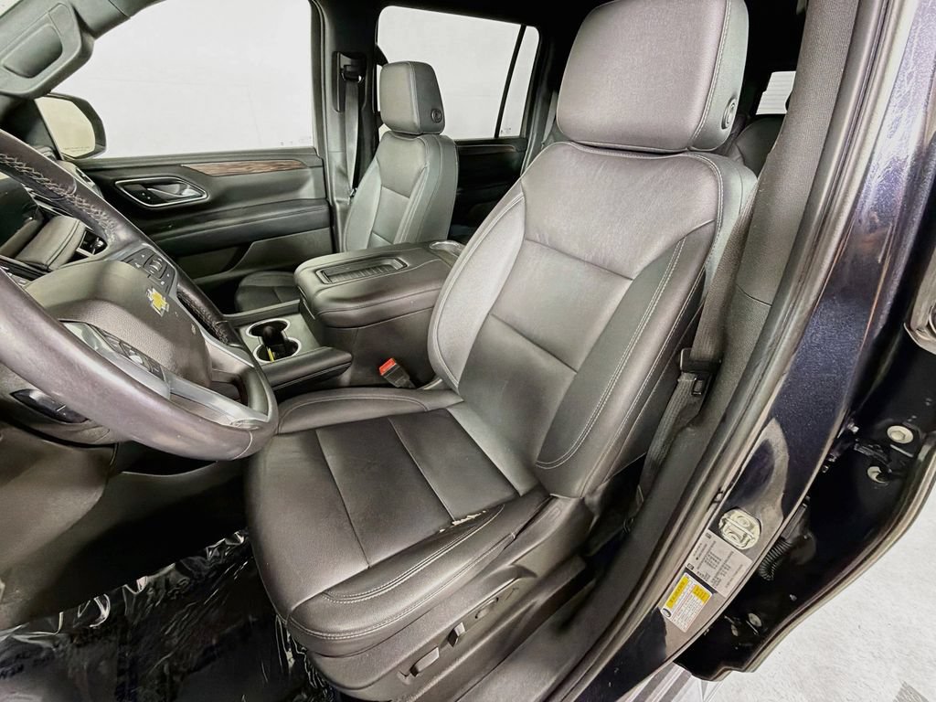 Used 2022 Chevrolet Suburban LT AWD/4WD image 12