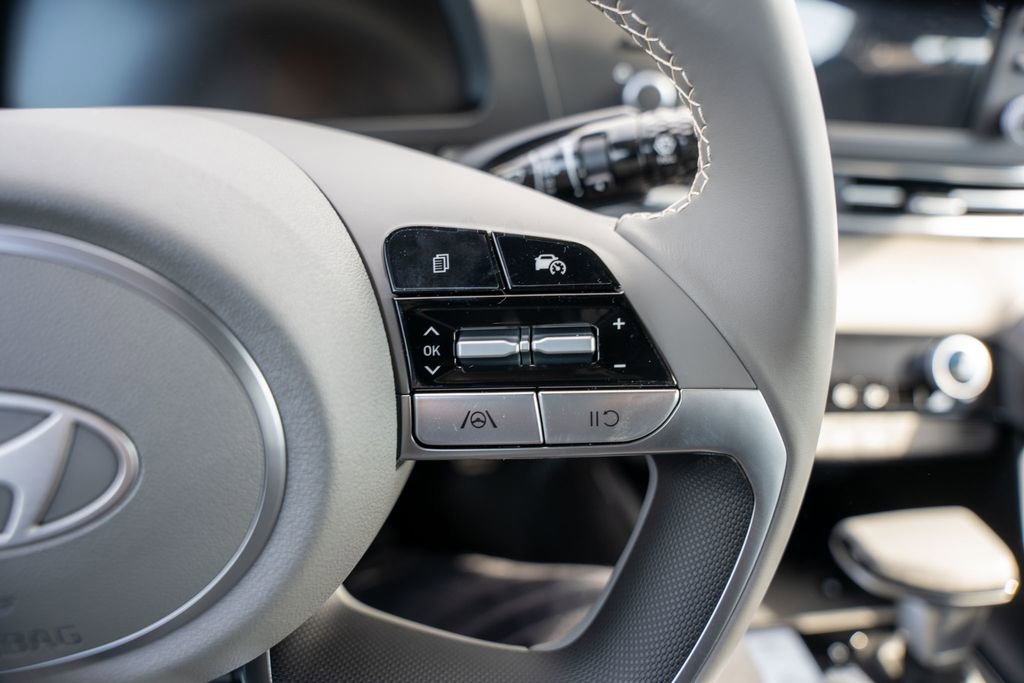 New 2025 Hyundai Elantra Sport image 23