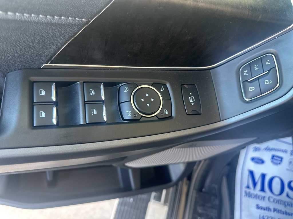 New 2025 Ford F350 Lariat w/ Lariat Ultimate Package image 9