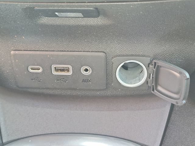 Certified 2025 Chevrolet Malibu LT FWD image 30