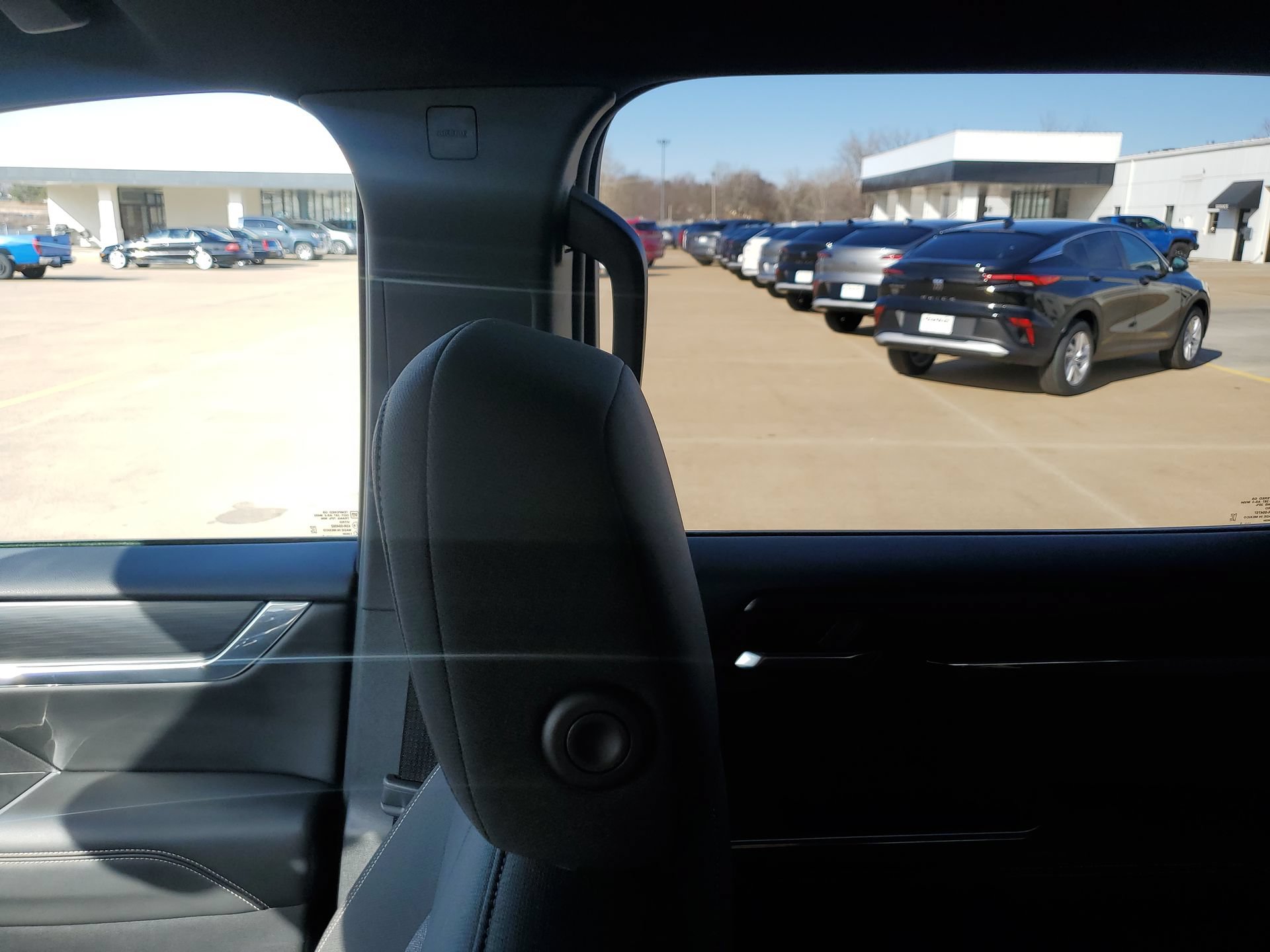 Used 2025 GMC Acadia Elevation AWD/4WD image 12
