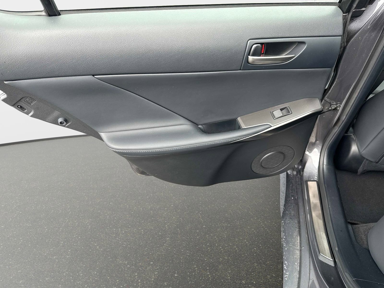 Used 2022 Lexus IS 350 F Sport w/ Accessory Package image 11