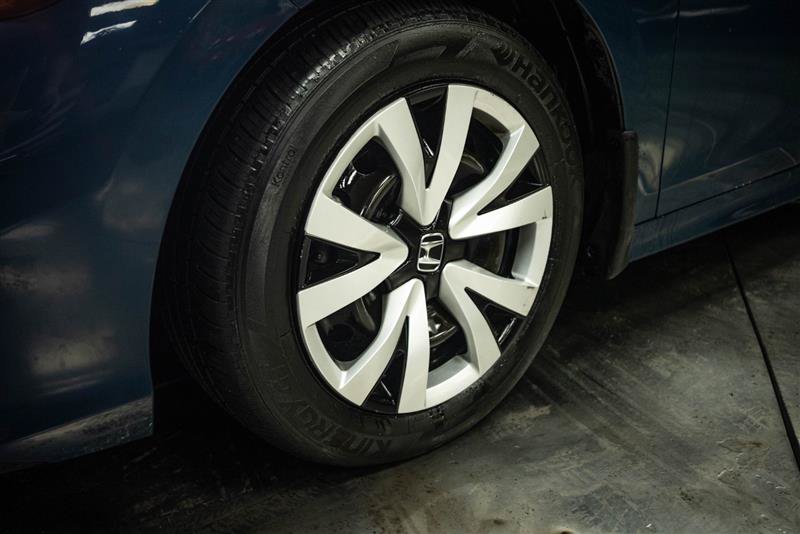 Used 2025 Honda Civic LX image 3