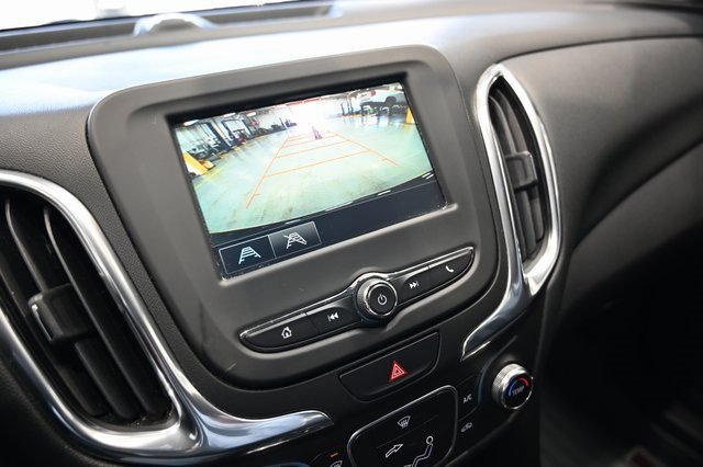 Used 2018 Chevrolet Equinox LT image 16