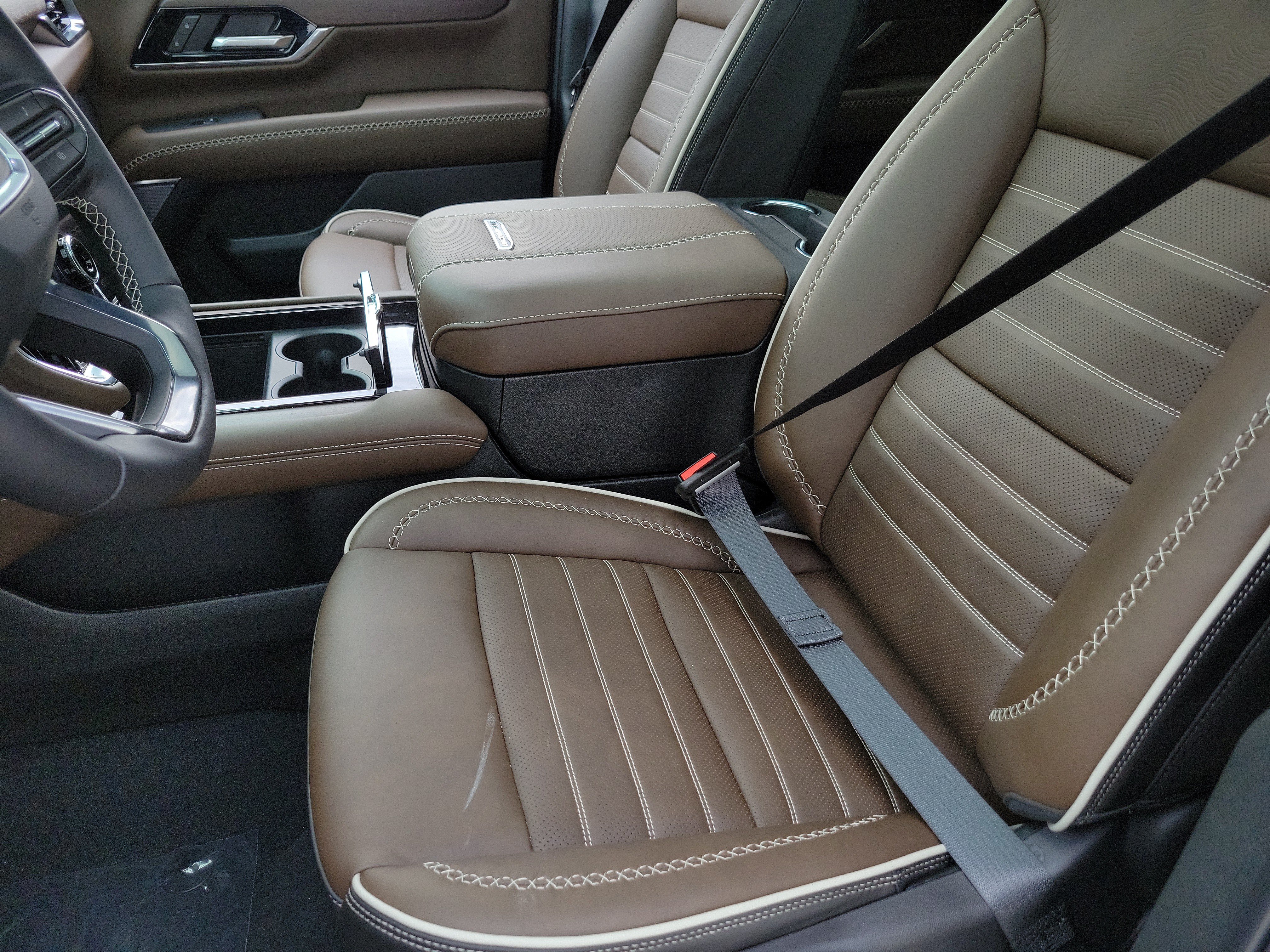New 2026 GMC Yukon XL Denali Ultimate AWD/4WD image 23