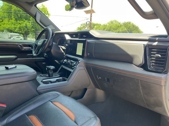 Used 2024 GMC Sierra 1500 AT4 w/ Technology Package AWD/4WD image 31