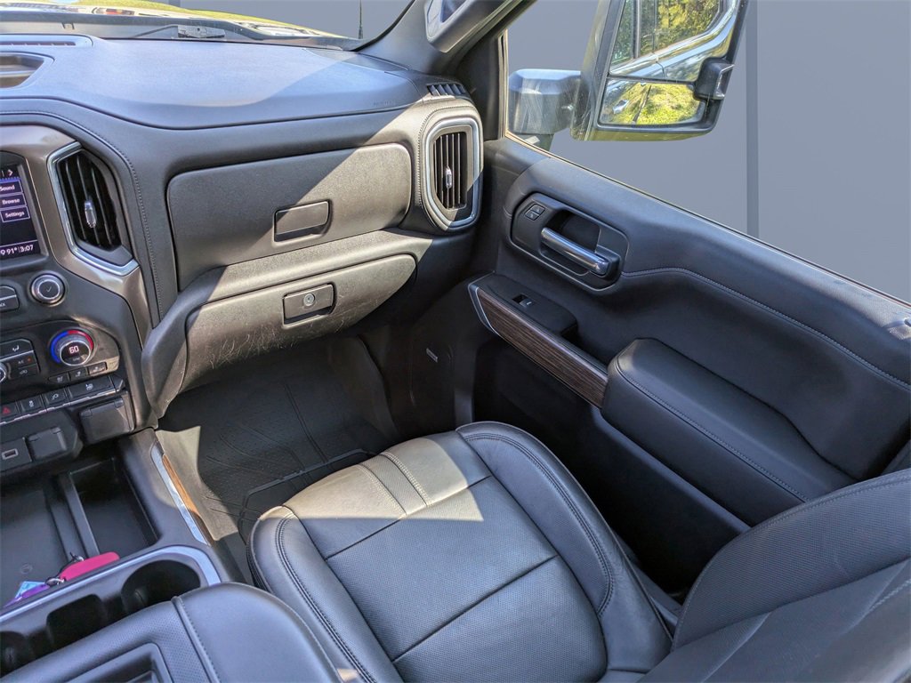 Used 2020 Chevrolet Silverado 1500 High Country image 34