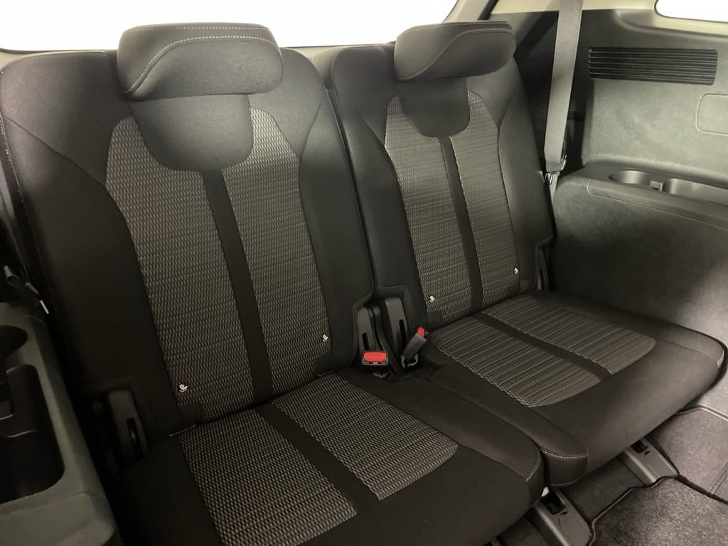New 2026 Kia Sorento LX image 16