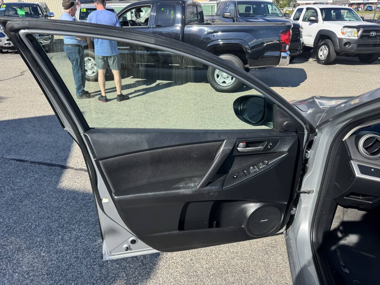 Used 2012 MAZDA MAZDA3 i Touring FWD image 16