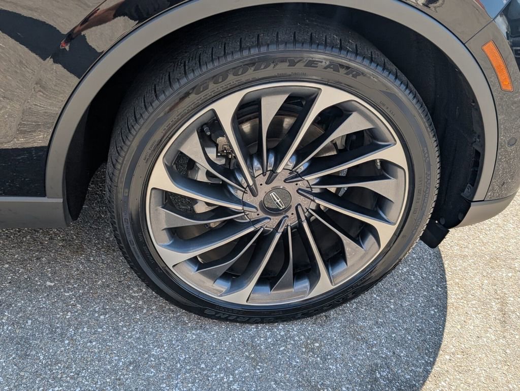 Used 2024 Lincoln Aviator Reserve w/ Equipment Group 201A image 18