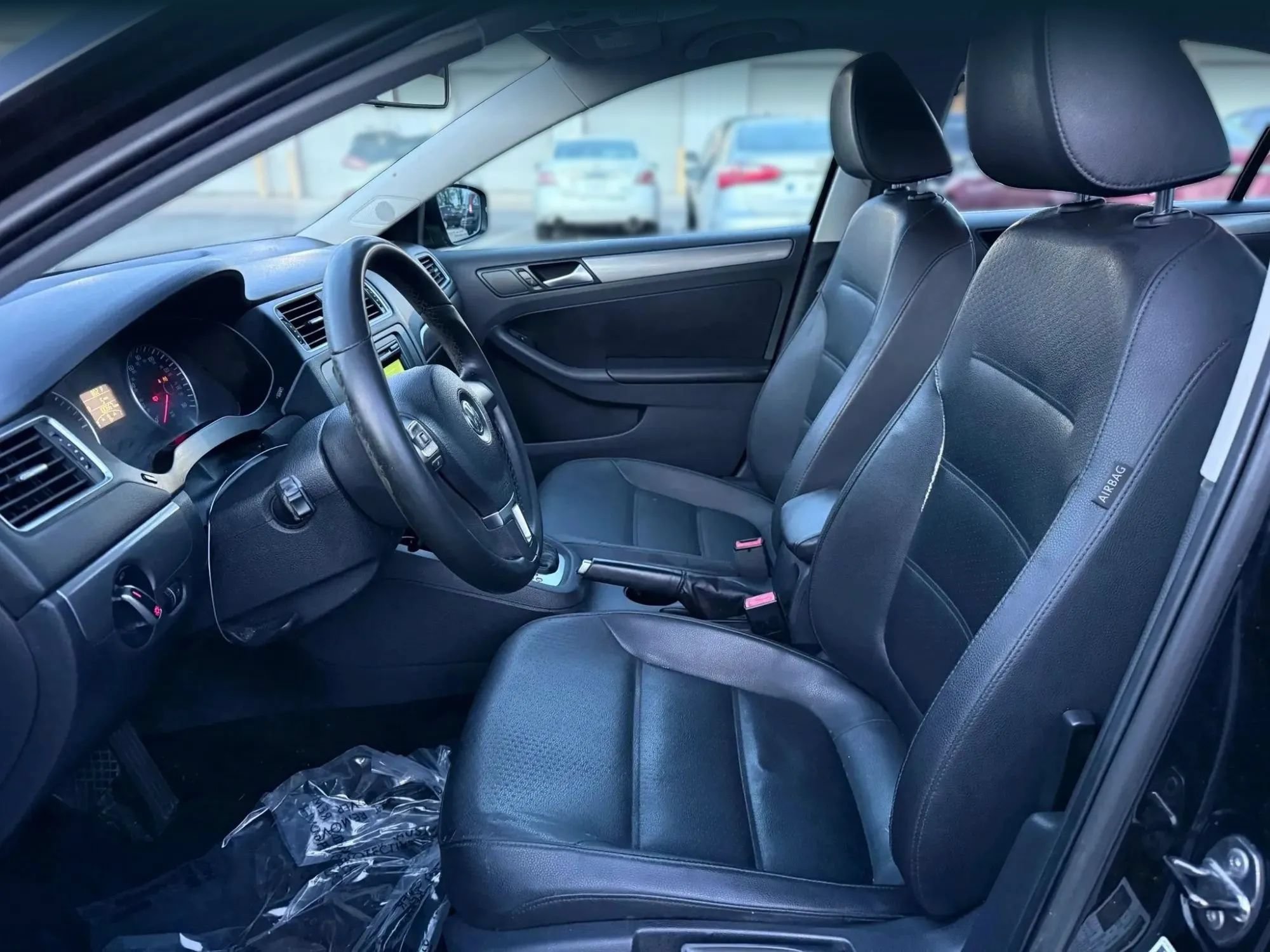 Used 2013 Volkswagen Jetta TDI FWD image 2