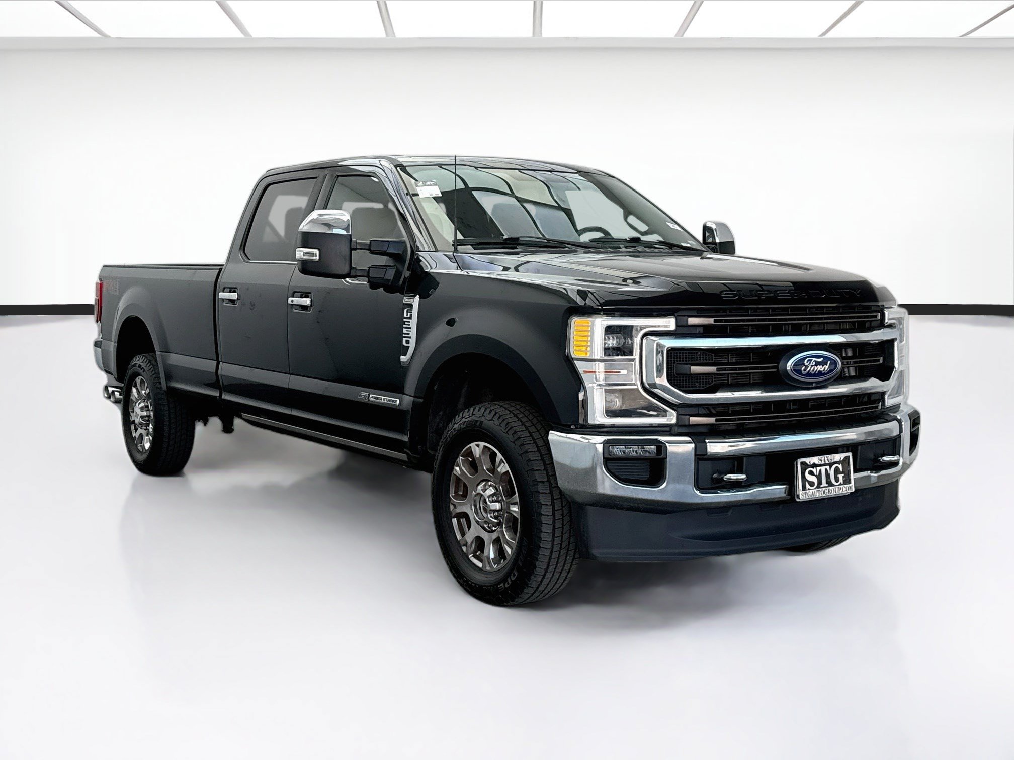 Used 2022 Ford F350 King Ranch w/ King Ranch Ultimate Package AWD/4WD image 3