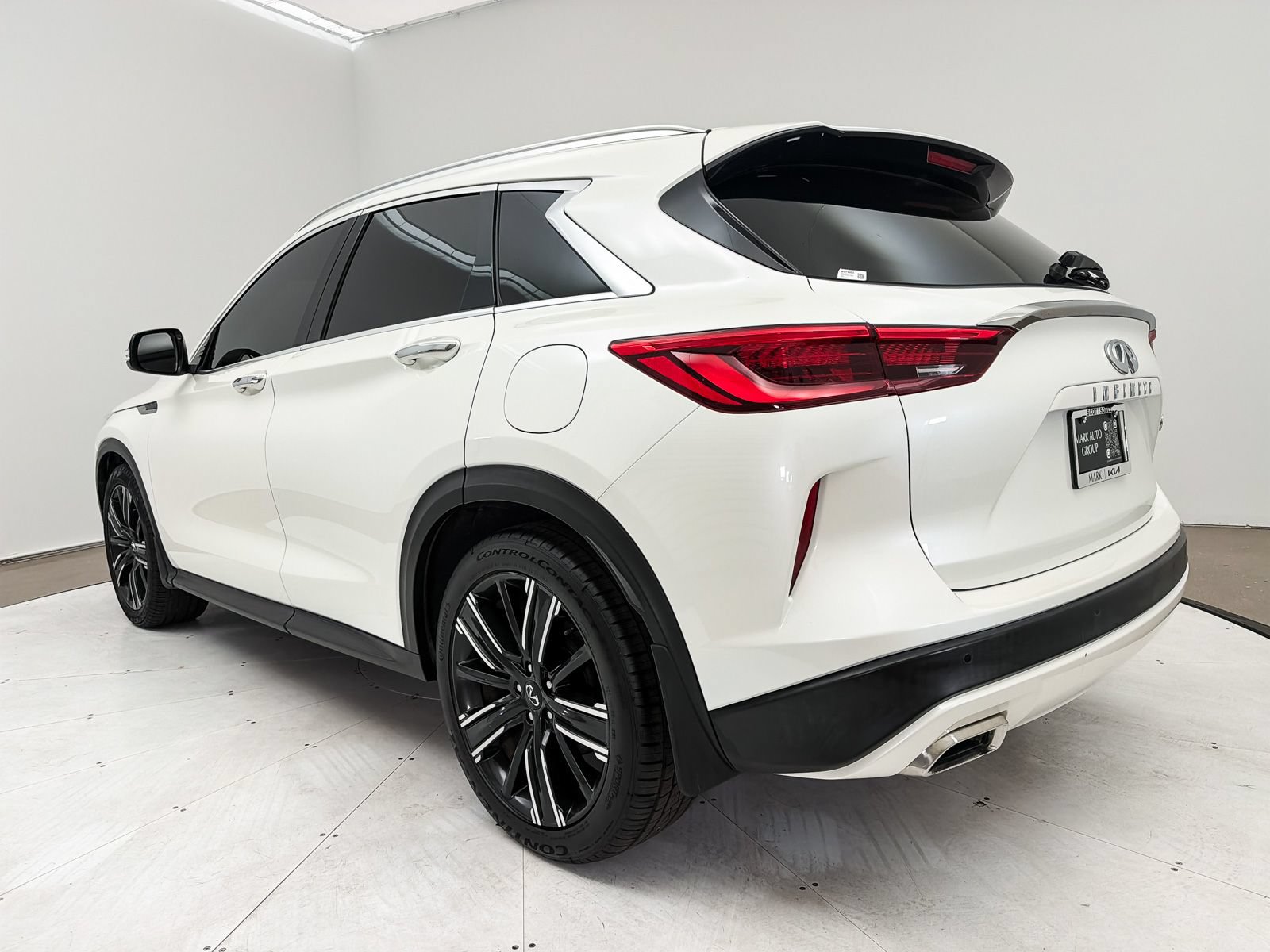Used 2021 INFINITI QX50 Luxe w/ Appearance Package FWD image 14