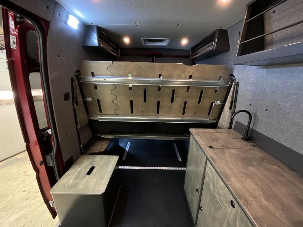 New 2025 RAM ProMaster 1500 w/ Quick Order Package 22G SLT image 11