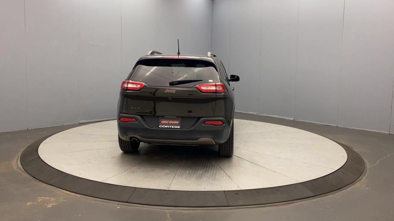 Used 2016 Jeep Cherokee 75th Anniversary AWD/4WD image 4