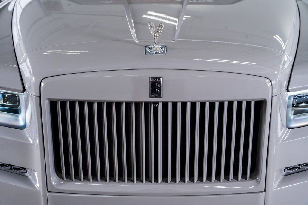 Used 2022 Rolls-Royce Cullinan image 17