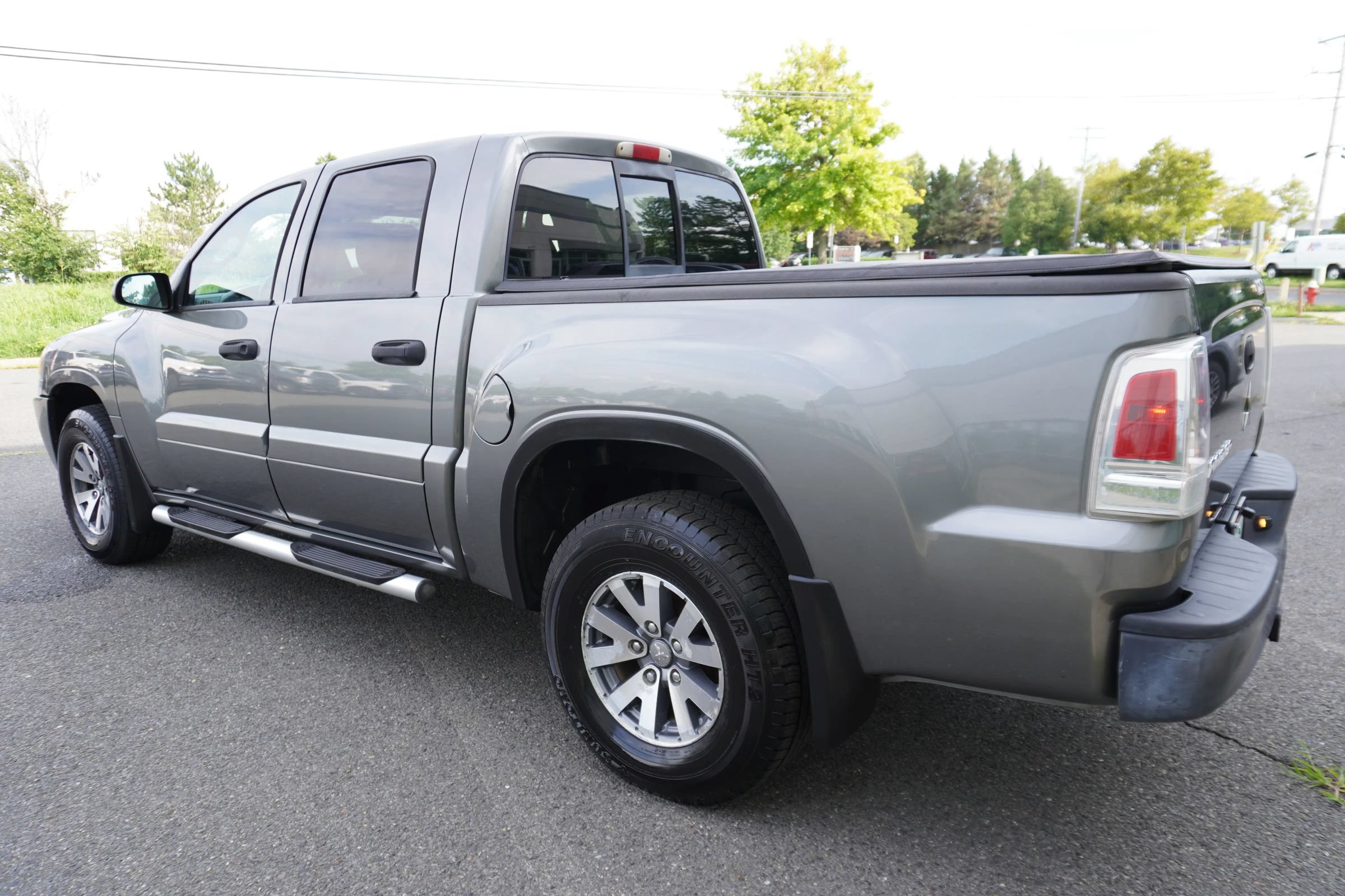 Used 2007 Mitsubishi Raider LS AWD/4WD image 5