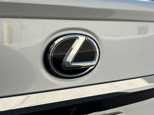 Used 2025 Lexus ES 300h w/ Premium Package FWD image 40