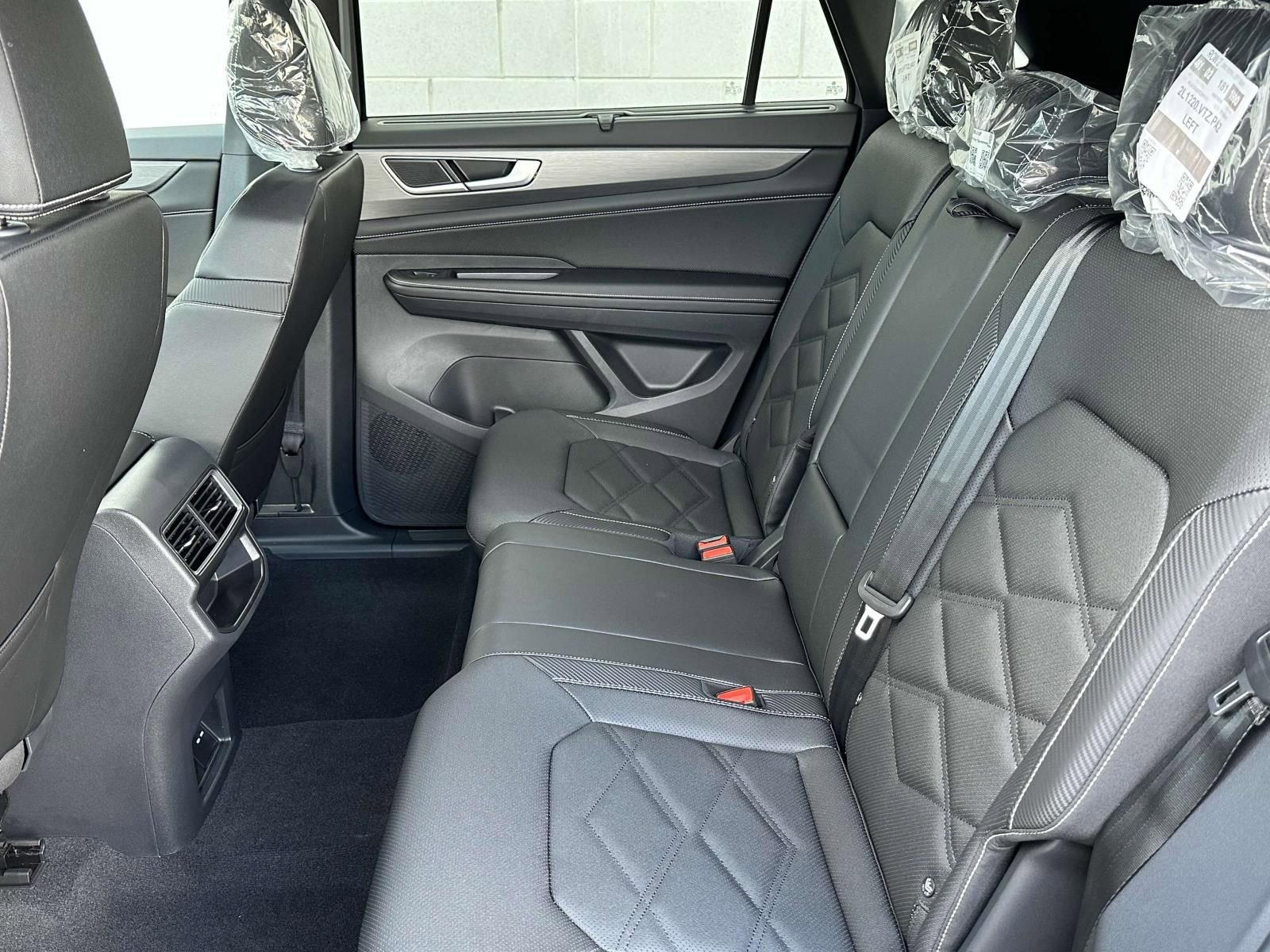 New 2026 Volkswagen Atlas Cross Sport SE image 12
