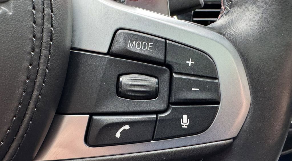 Used 2018 BMW M5 w/ Executive Package image 21