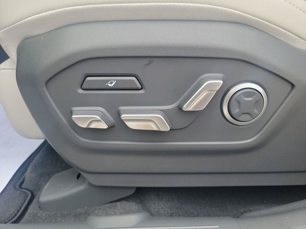 New 2026 Hyundai Santa Fe Calligraphy AWD/4WD image 16