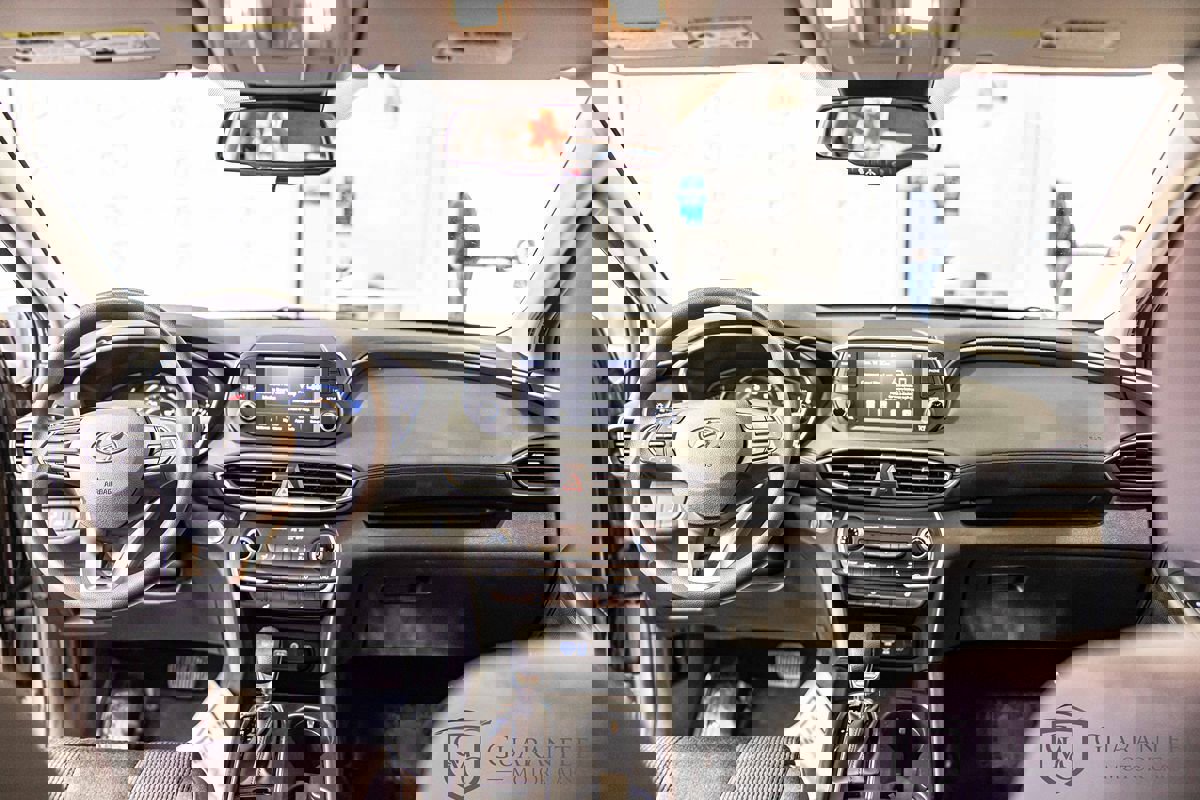 Used 2020 Hyundai Santa Fe SEL image 34