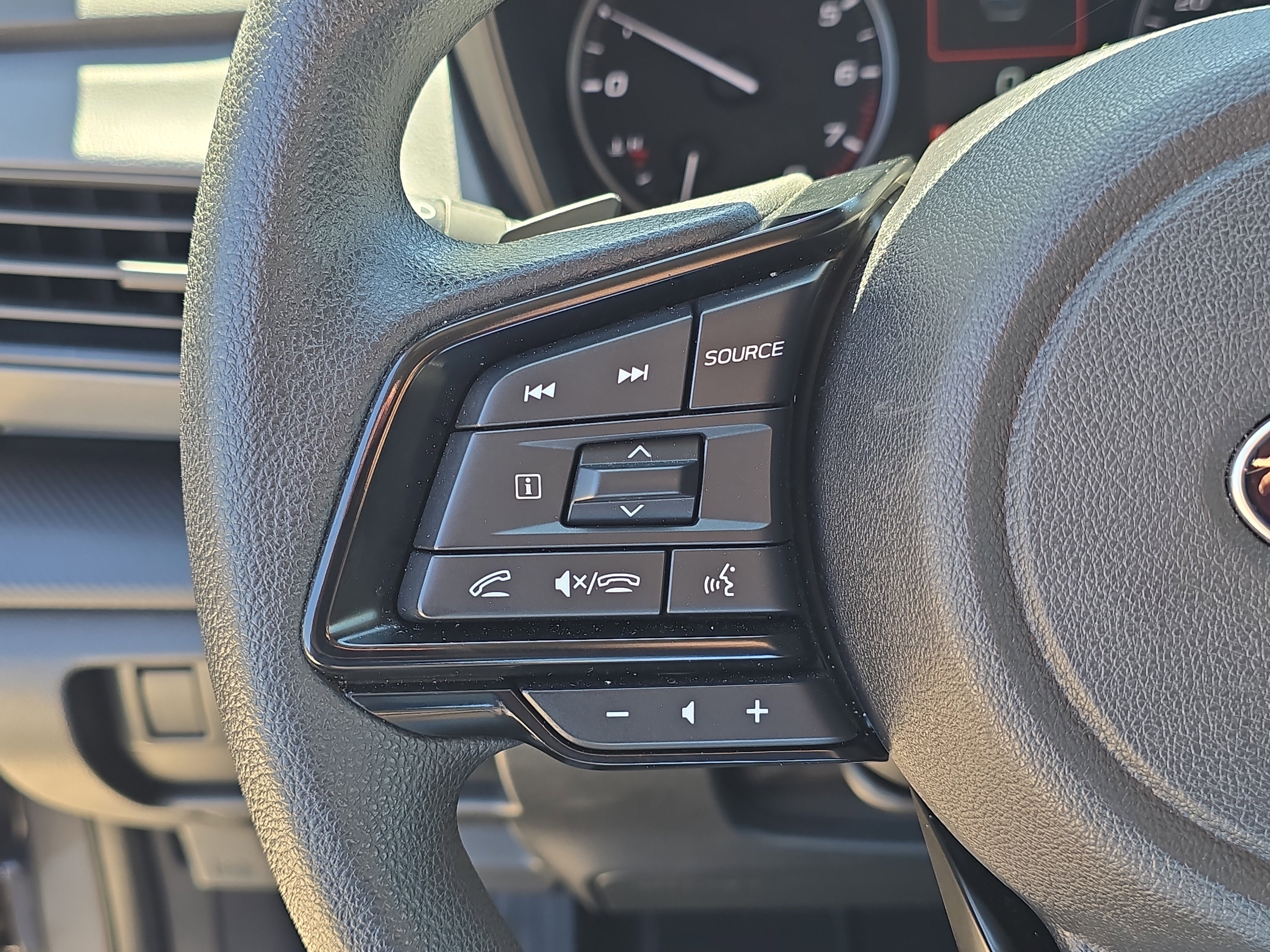 Used 2024 Subaru Crosstrek 2.0i Premium image 30