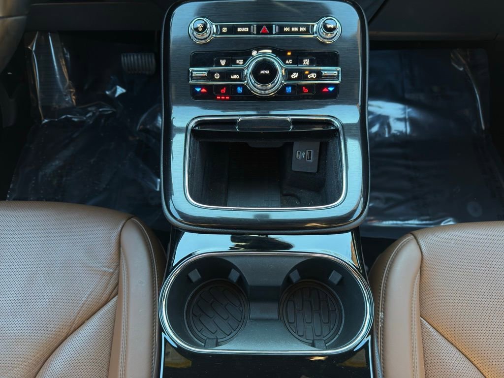 Used 2022 Lincoln Nautilus Reserve w/ Luxury Package image 19