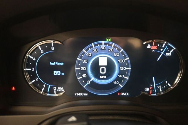 Used 2019 Cadillac Escalade Premium Luxury w/ Escalade Sport Edition AWD/4WD image 31