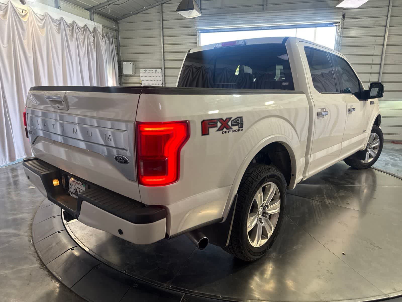 Used 2017 Ford F150 Platinum w/ Equipment Group 701A Luxury AWD/4WD image 4