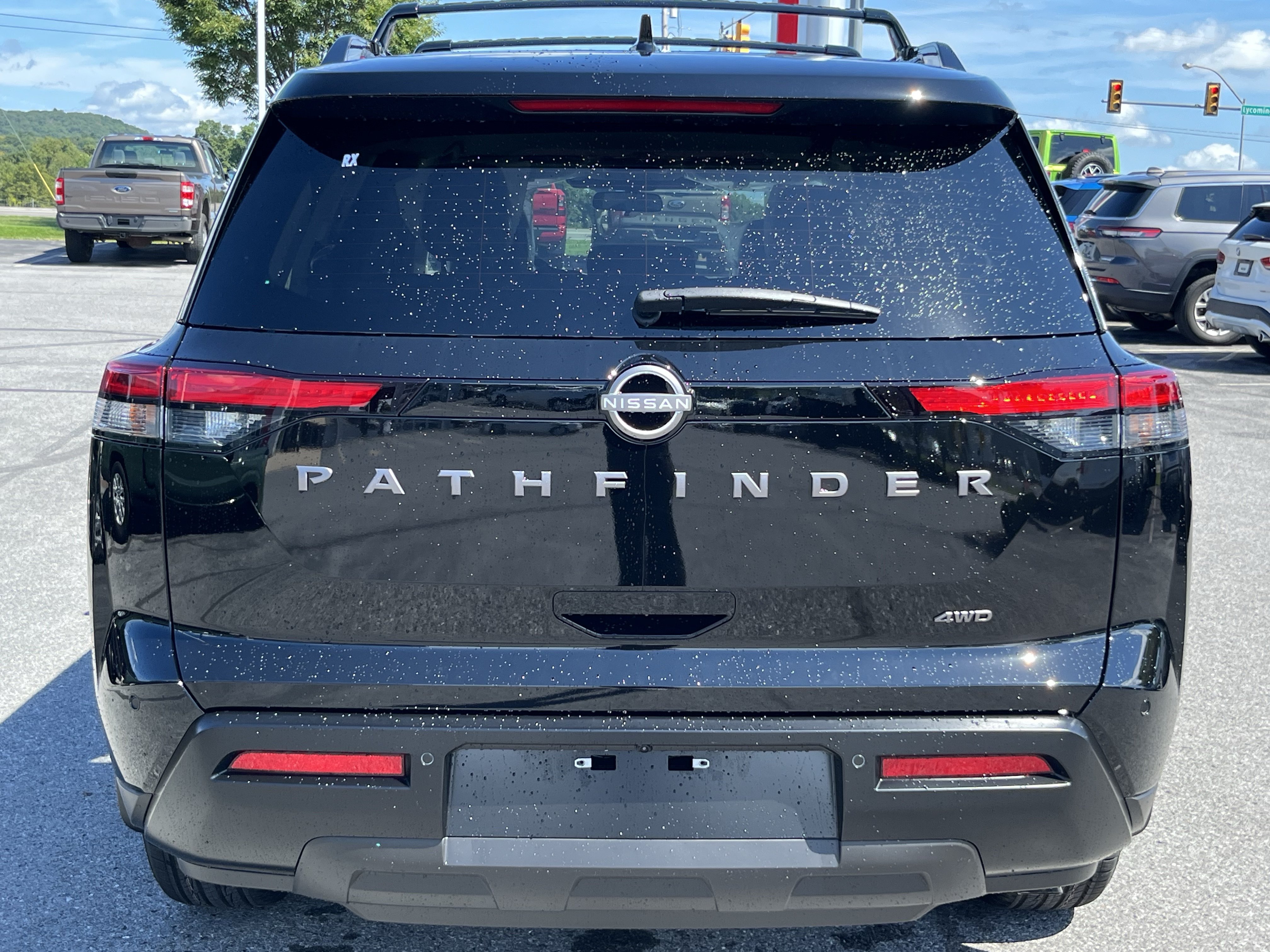 New 2026 Nissan Pathfinder SV AWD/4WD image 7