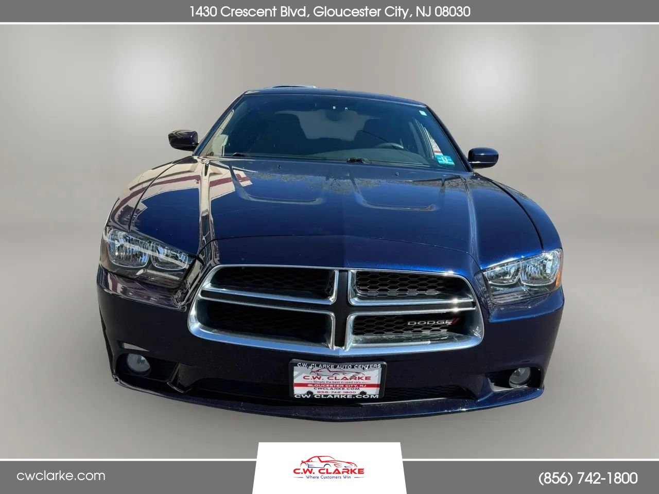 Used 2014 Dodge Charger SXT image 2