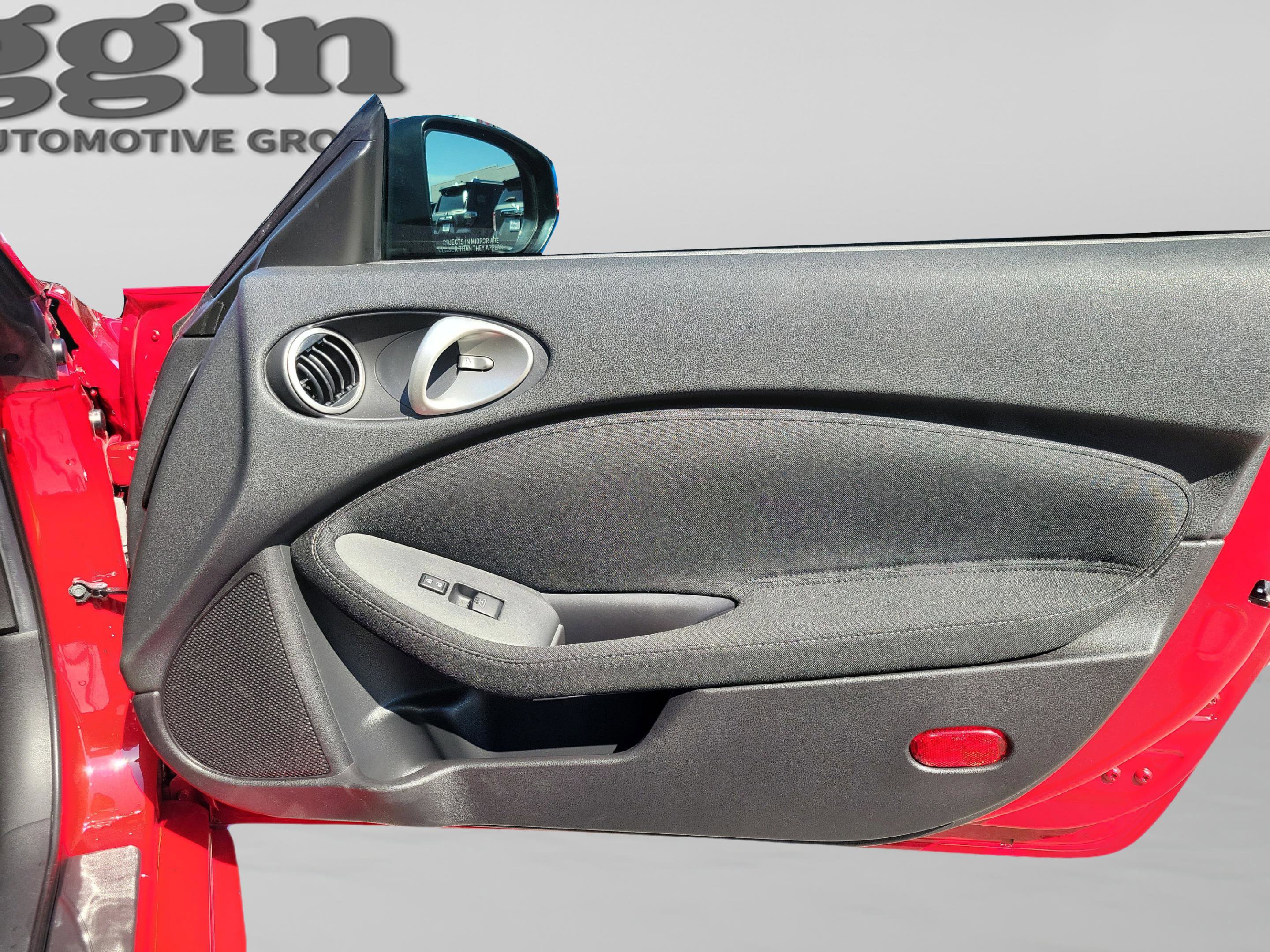 Used 2016 Nissan 370Z Coupe image 31