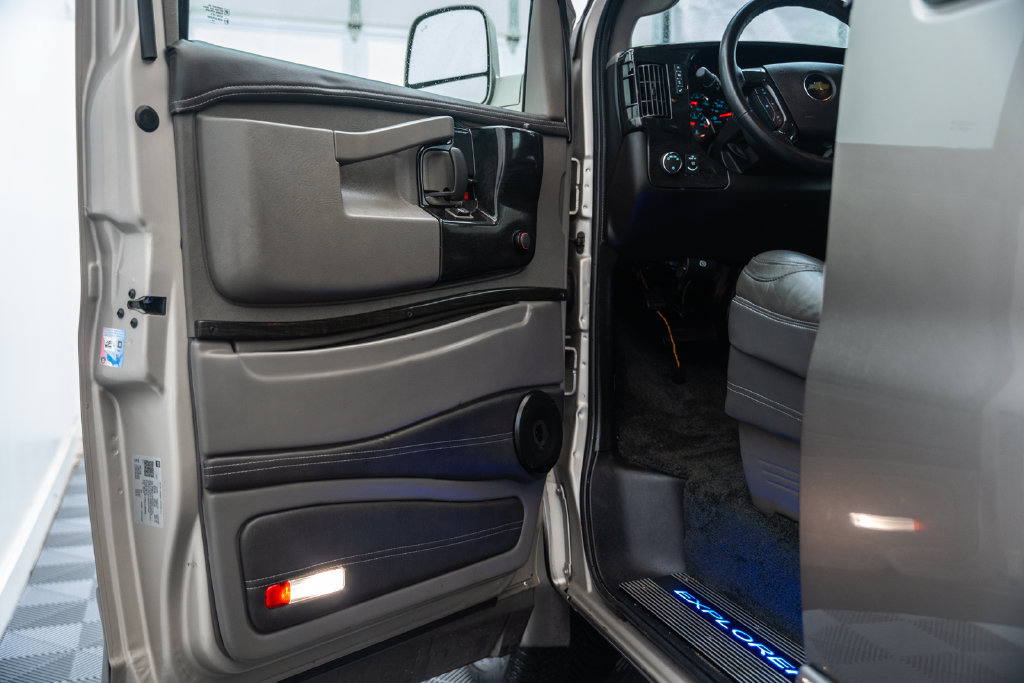 Used 2025 Chevrolet Express 2500 w/ Driver Convenience Package RWD image 62
