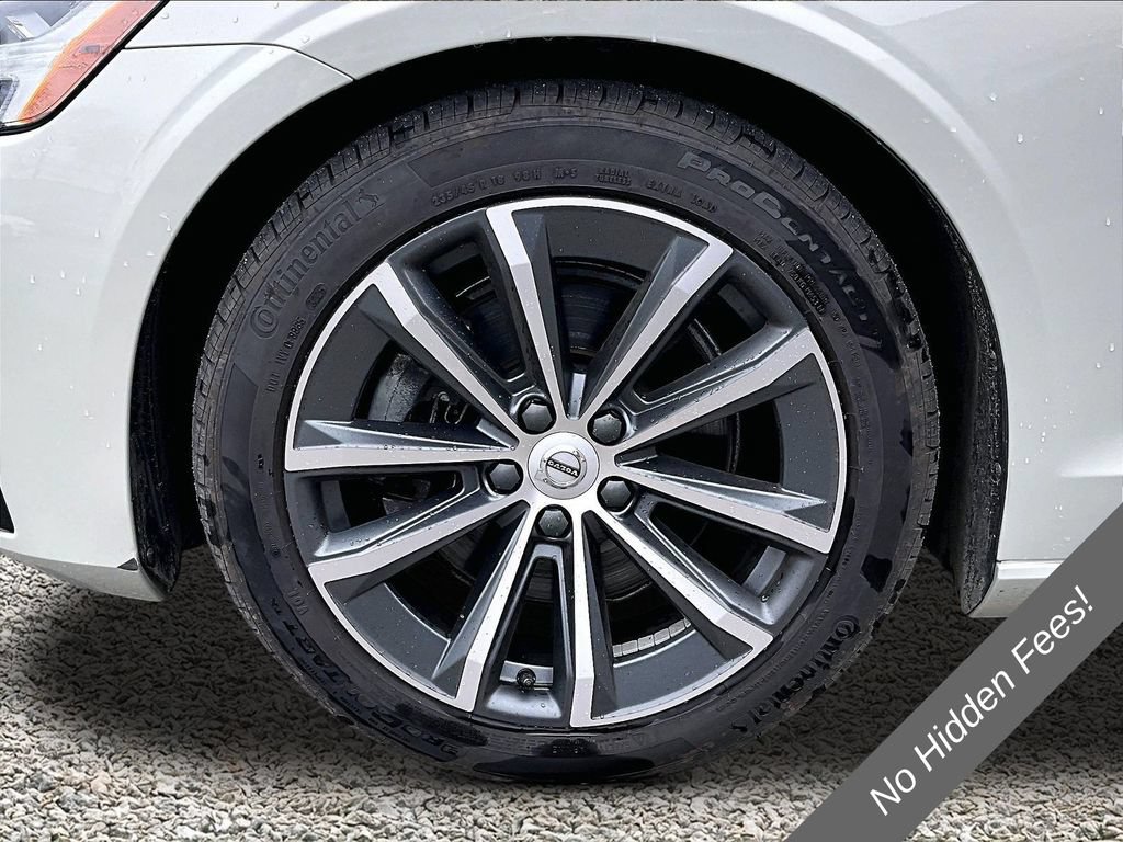 Used 2022 Volvo S60 B5 Momentum w/ Climate Package FWD image 9