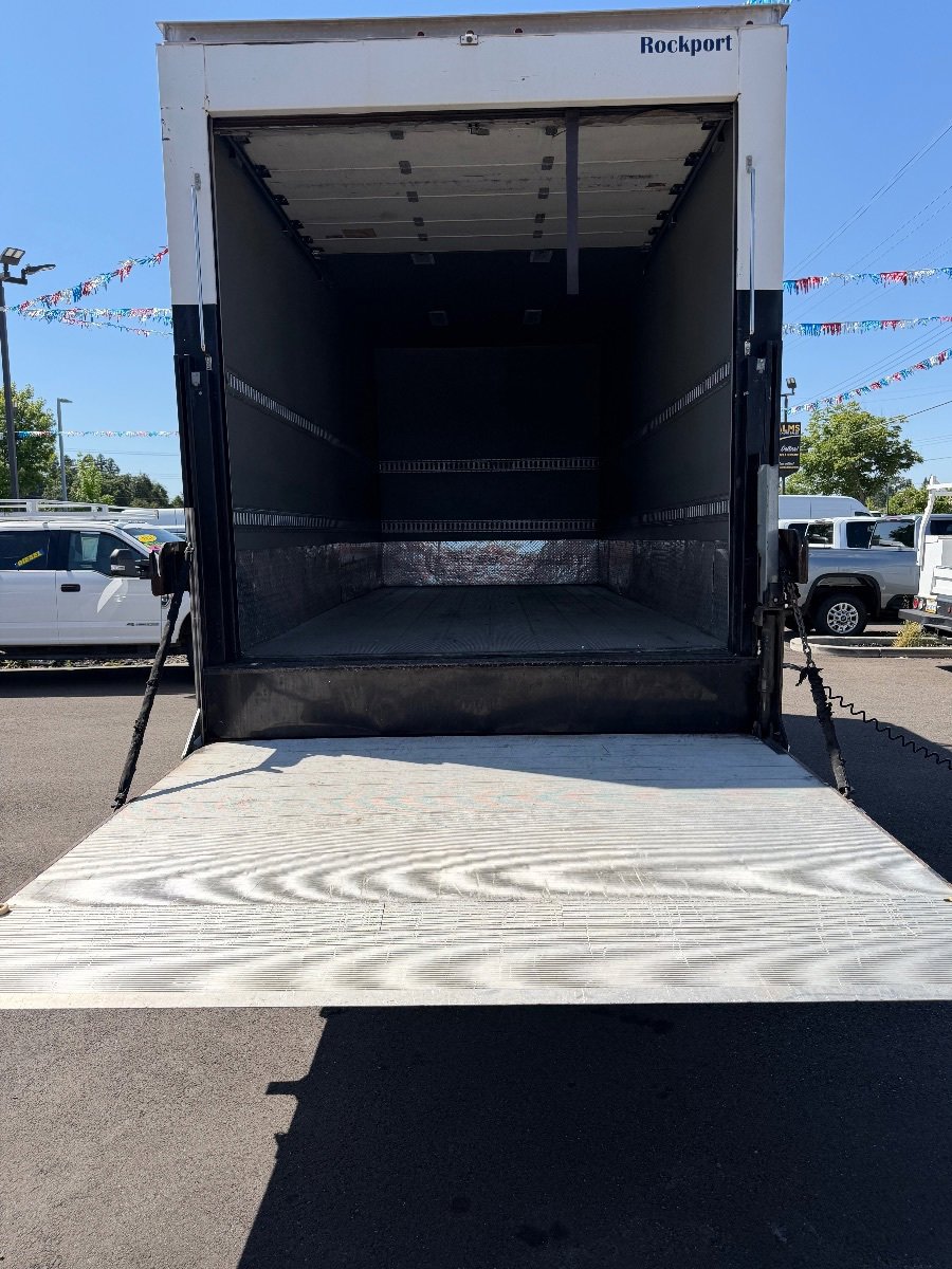 Used 2016 Ford F650 2WD Regular Cab Super Duty image 20