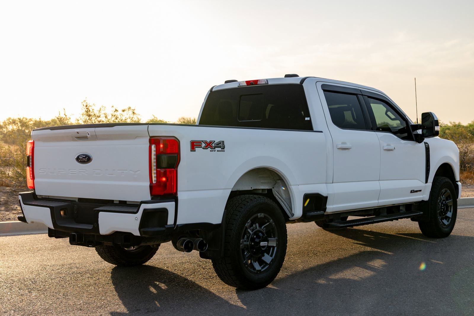 Used 2023 Ford F250 Lariat w/ Lariat Ultimate Package AWD/4WD image 12