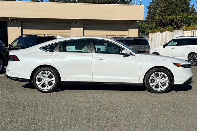 Used 2025 Honda Accord LX image 3