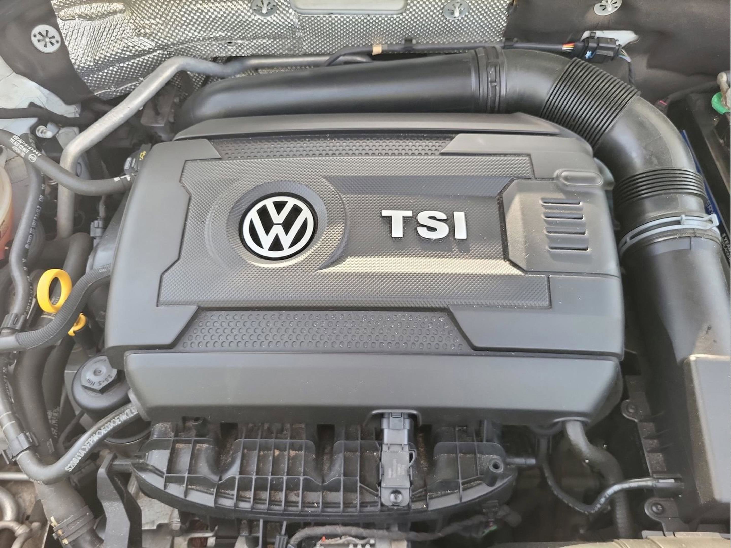 Used 2016 Volkswagen Beetle 1.8T S FWD image 22