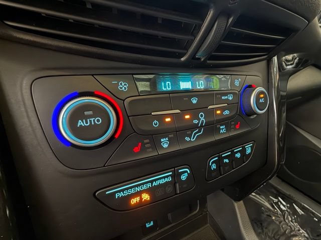 Used 2018 Ford Escape Titanium AWD/4WD image 28